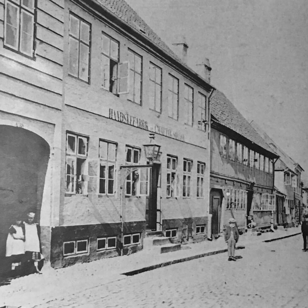 MATTAT: FRENCH FINESSE