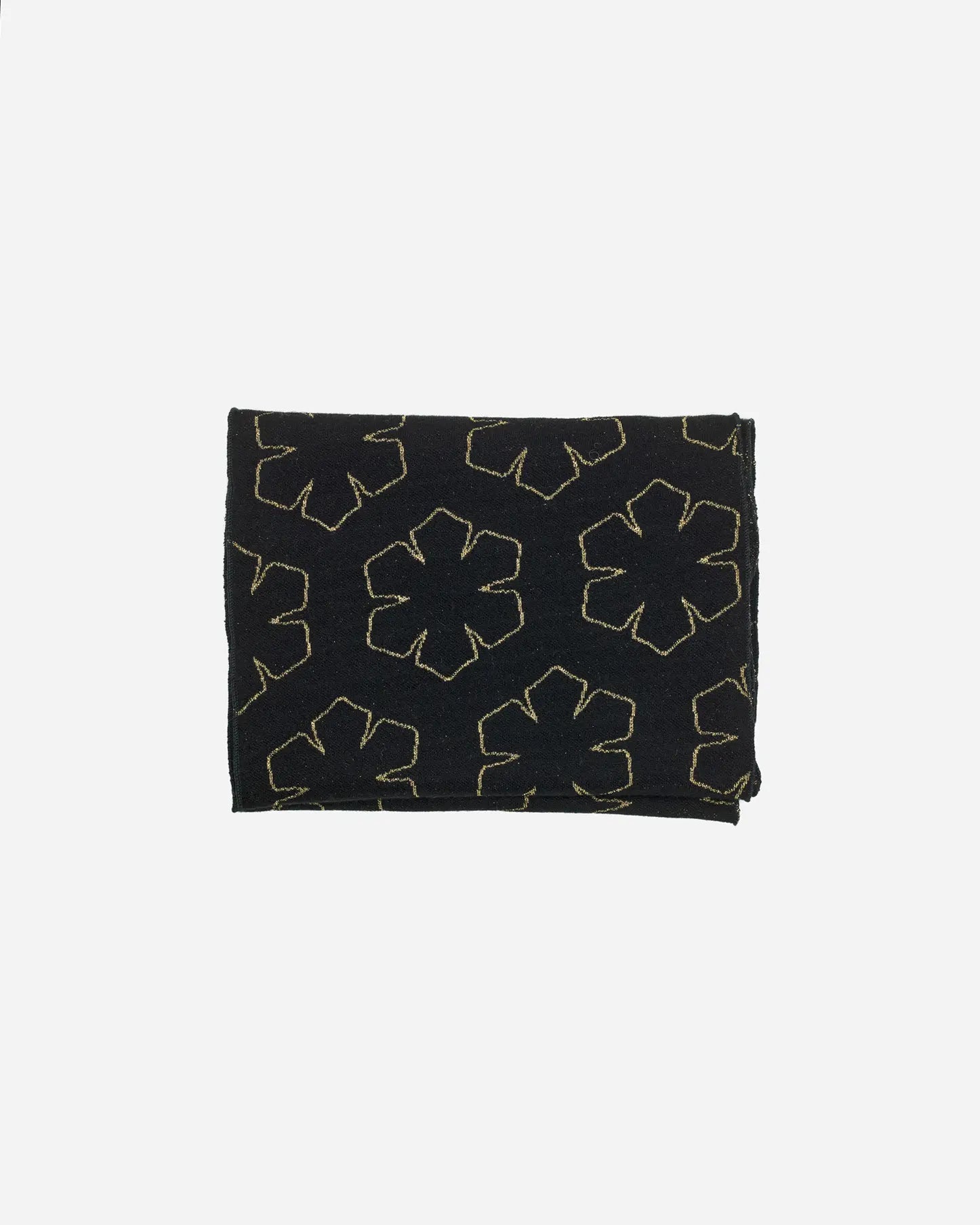 The Agape Scarf is available in two sizes: 25 x 150 cm and 45 x 190 cm.