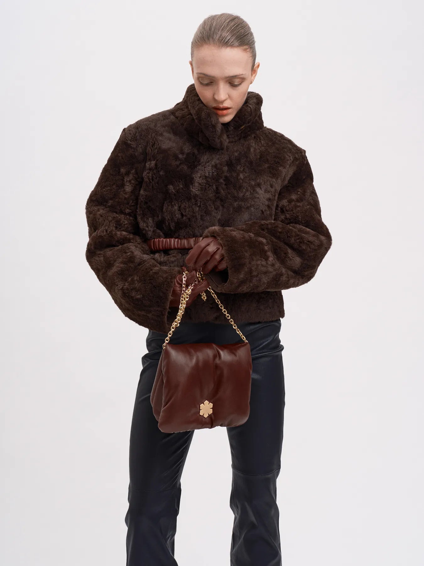 Vores "Cecilia"-handske udtrykker tidløshed og elegance med touch-teknologi fra RHANDERS