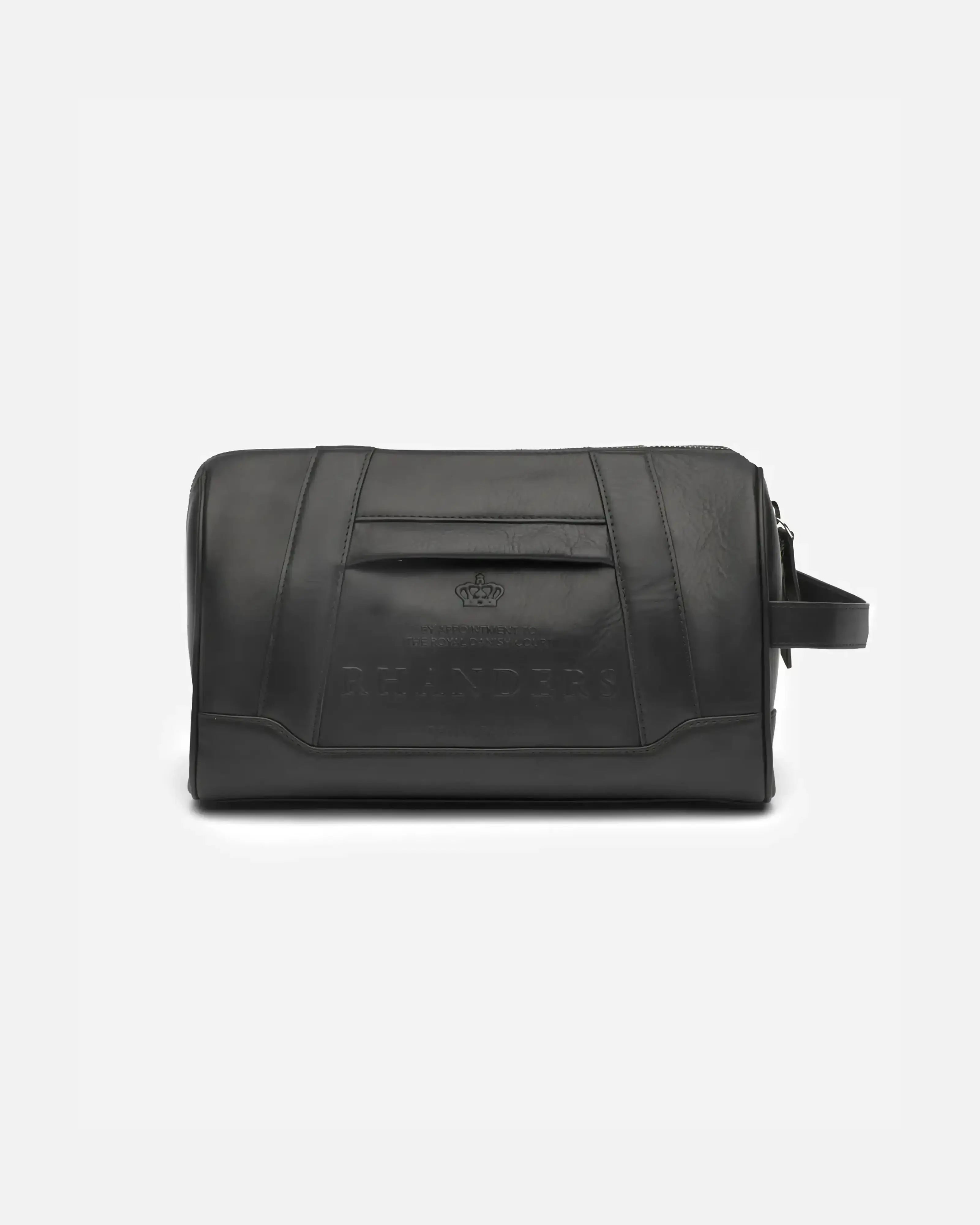 The Crown Toiletry Bag is an exquisite expression of heritage meeting innovation. With its traditional craftsmanship, classic seams, and refined shape, it honours the past – while serving every modern need for travelling in style.