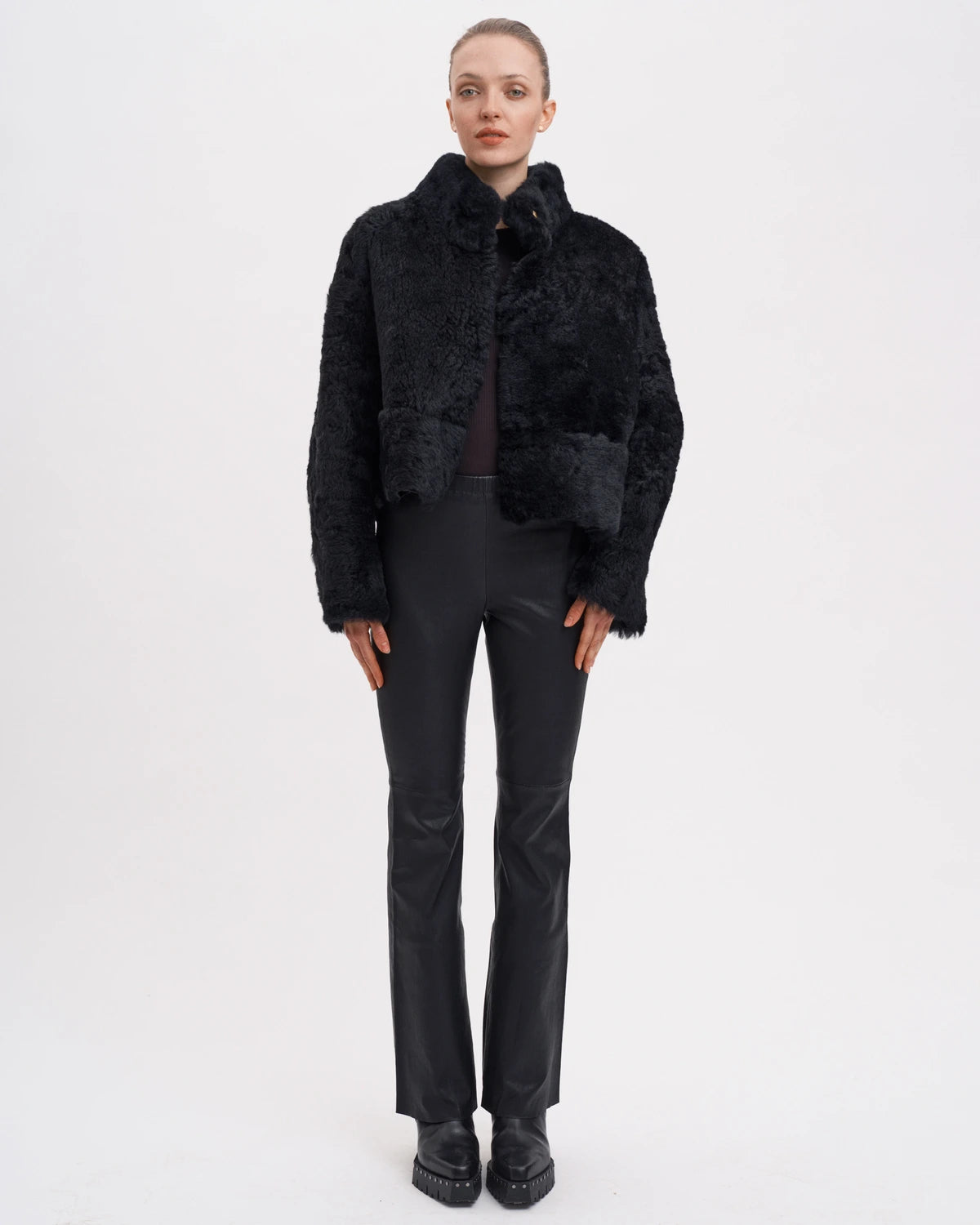 The Helena Jacket from RHANDERS is handcrafted in our atelier in Denmark made from Icelandic double-face long-haired lamb in the colour black.