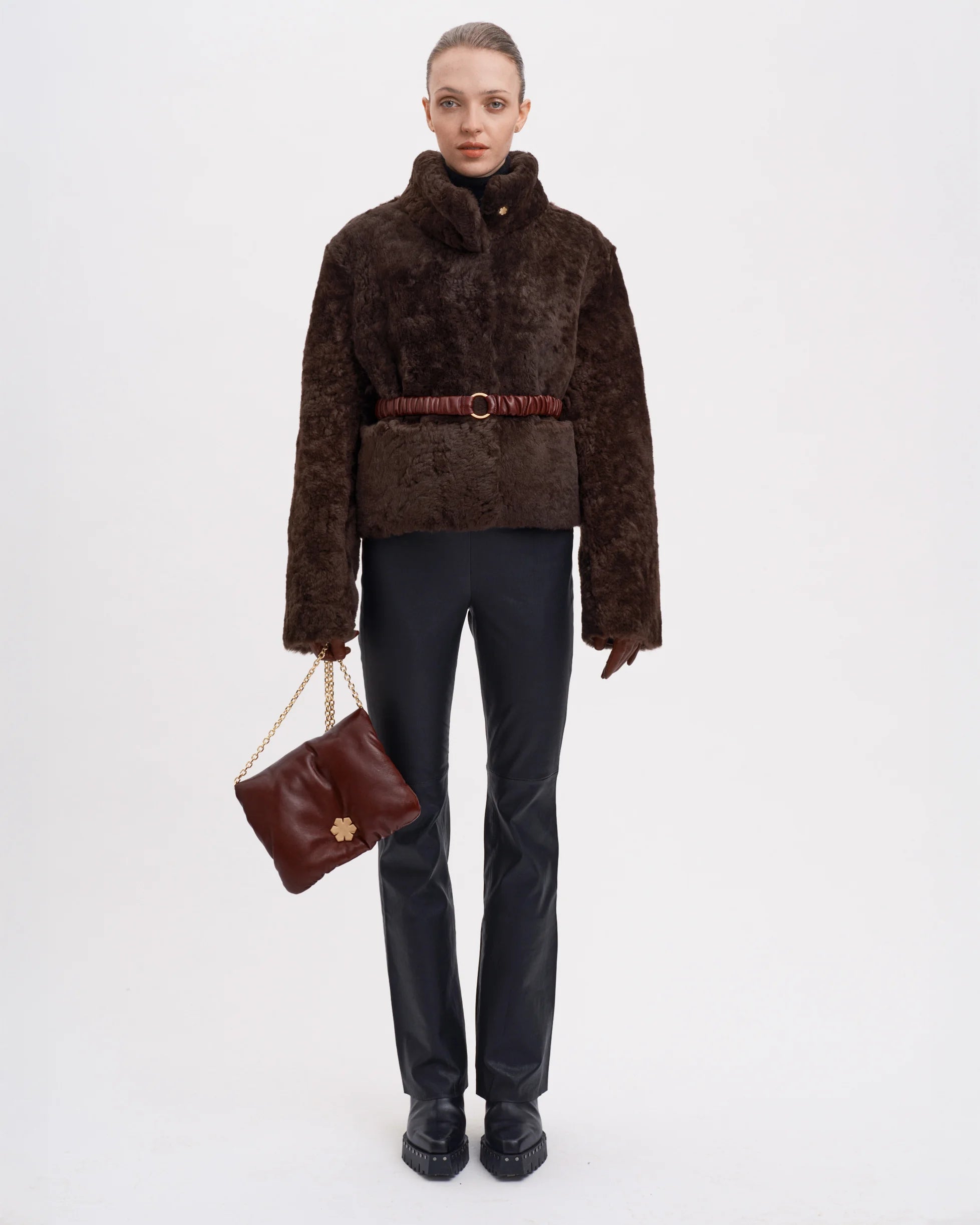 Luxurious jacket for women, made from the most exquisite material, from RHANDERS - Randers Handsker.