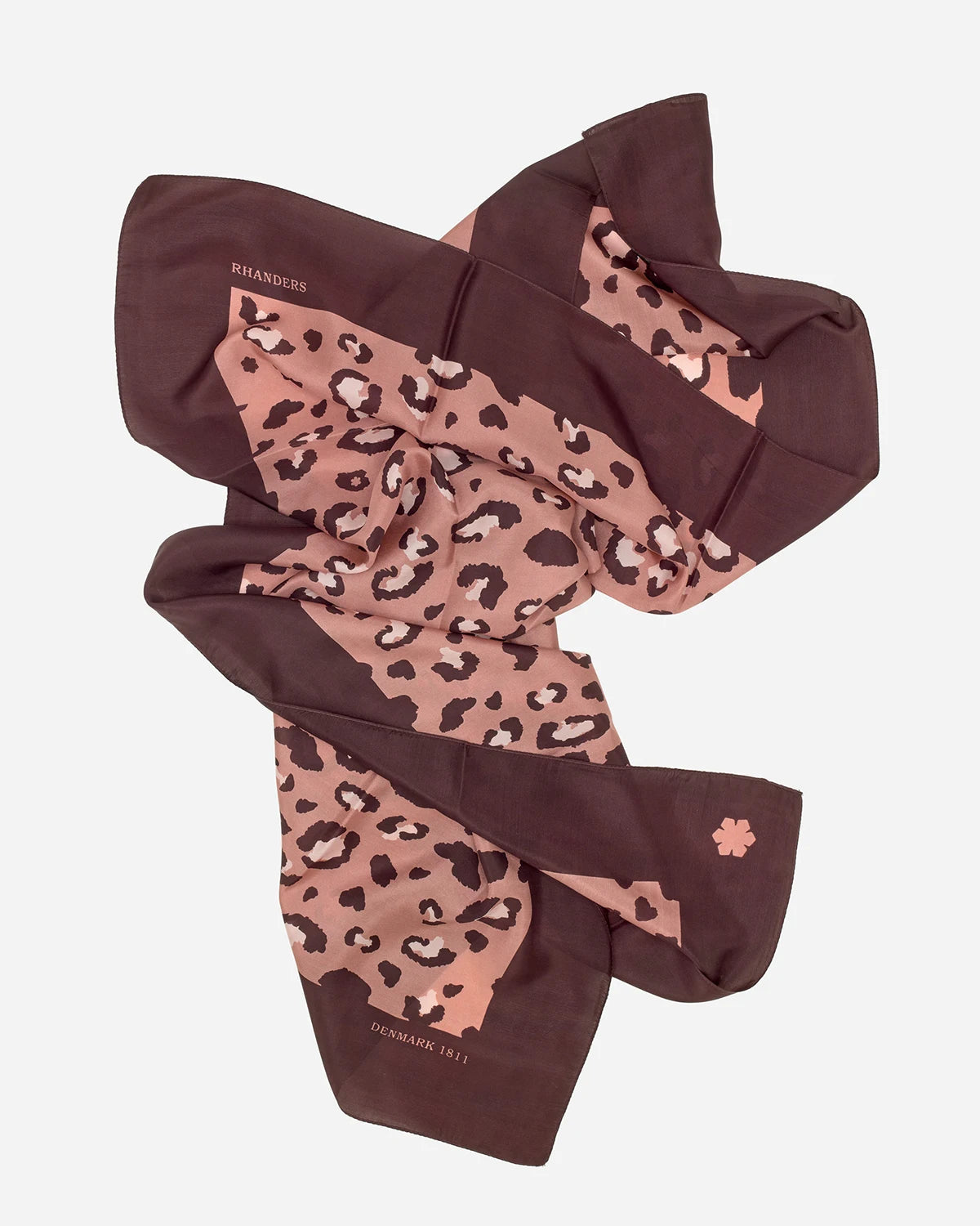 Alfi Tørklædet til kvinder er fremstillet af 100% silke.