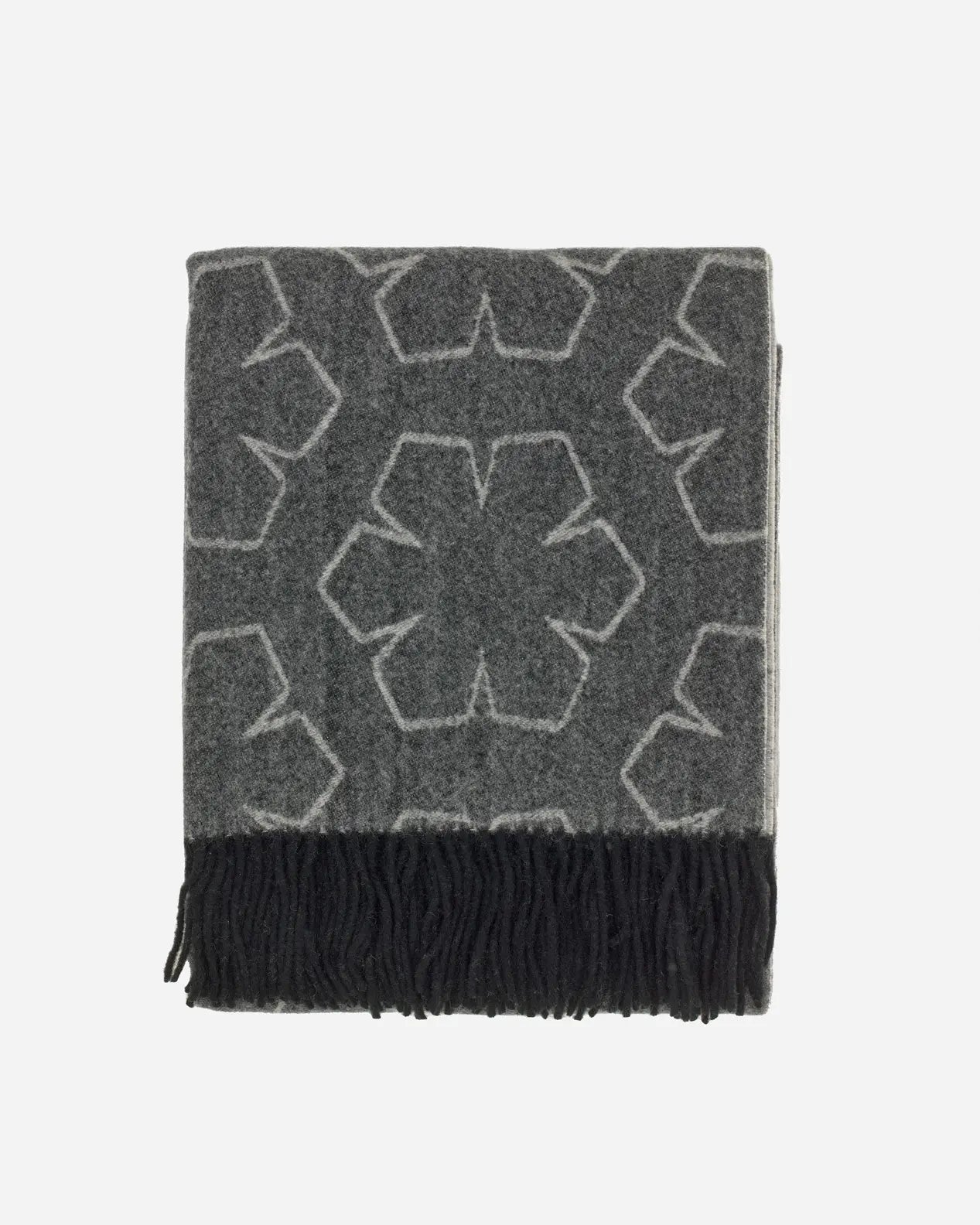 Light grey Astrid women's scarf adorned with fringes and a pattern of Kalmus flowers.
