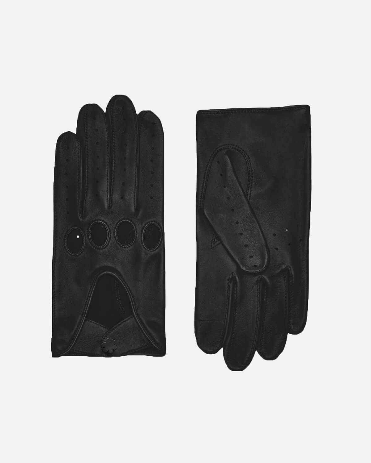“Frederik Rolls-Royce” driving gloves for men from RHANDERS crafted as a limited edition for our partnership with the Rolls-Royce Enthusiasts’ Club.