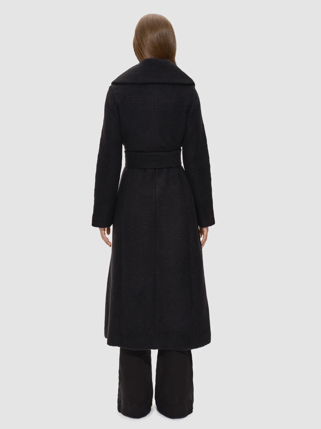 The Robe Coat from RHANDERS is made from the softest wool and is handcrafted in Denmark.