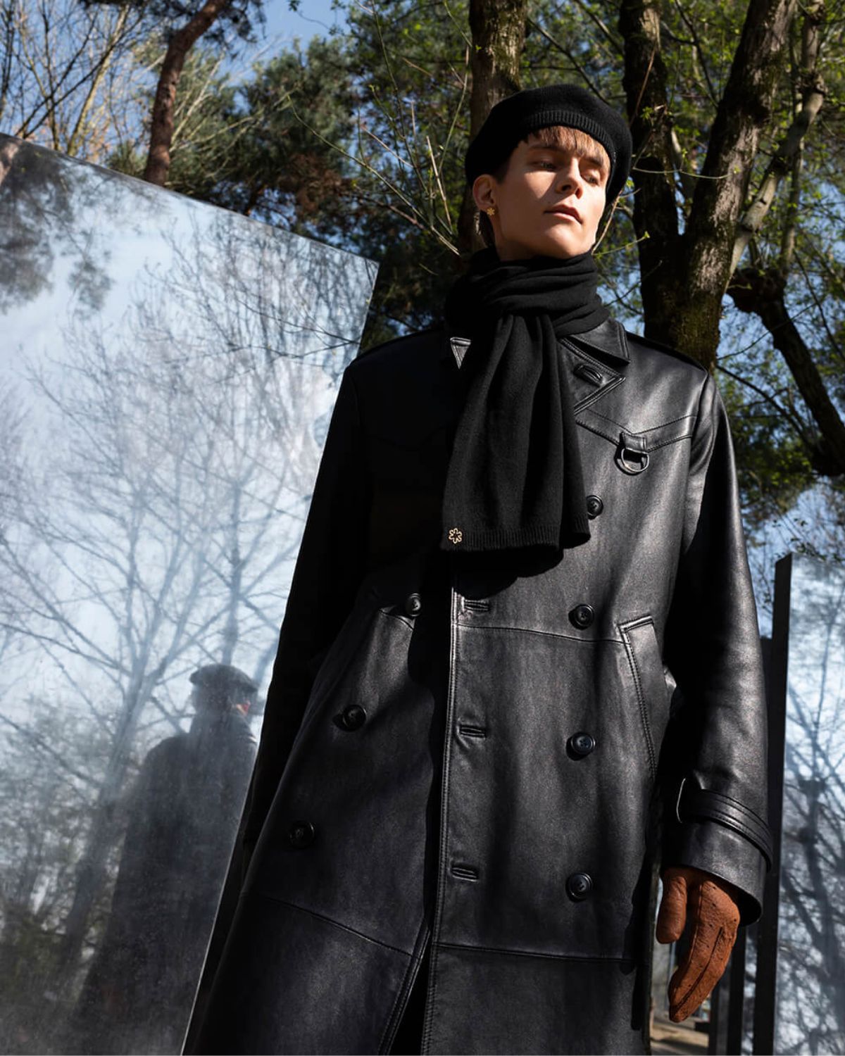 The Amour Scarf from RHANDERS measures 29 x 192 cm.