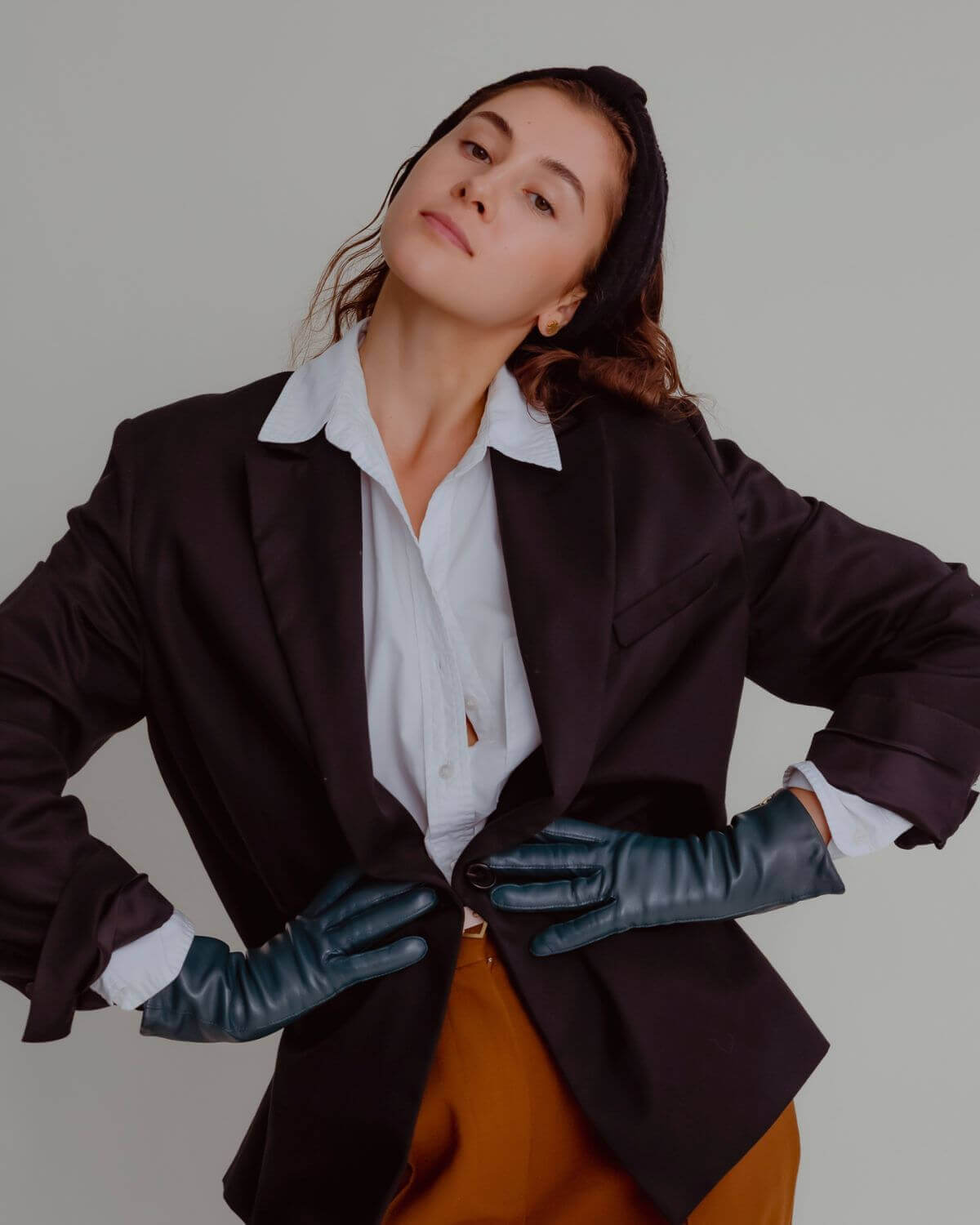 Klassiske RHANDERS teal skindhandsker med strikfor og touch funktion.