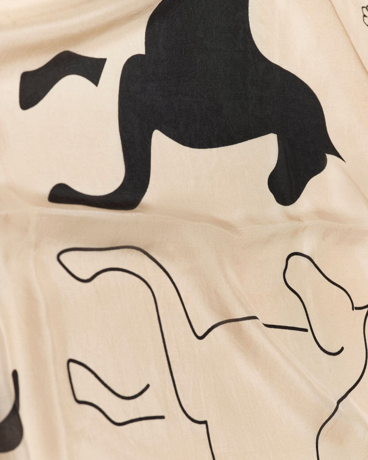 The Cheval motif is an homage to the heritage of the city of Randers and its symbol, the horse.