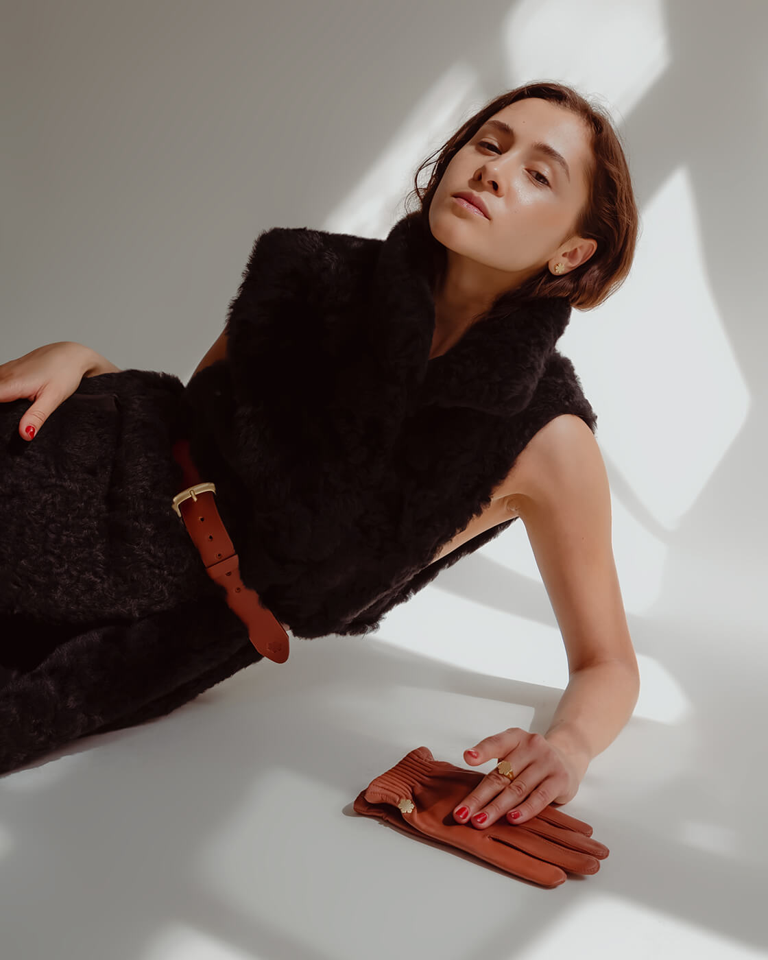 The Cecilia glove from RHANDERS is a beautiful and modern lamb leather glove with touch technology.