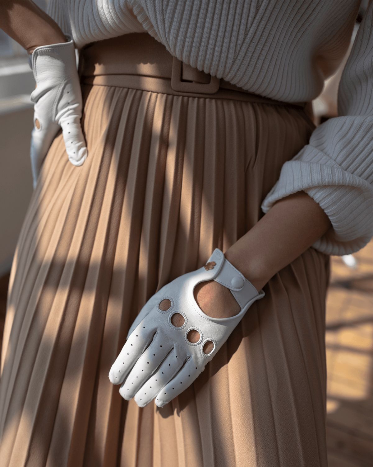 Classic unlined women's driving gloves from RHANDERS.