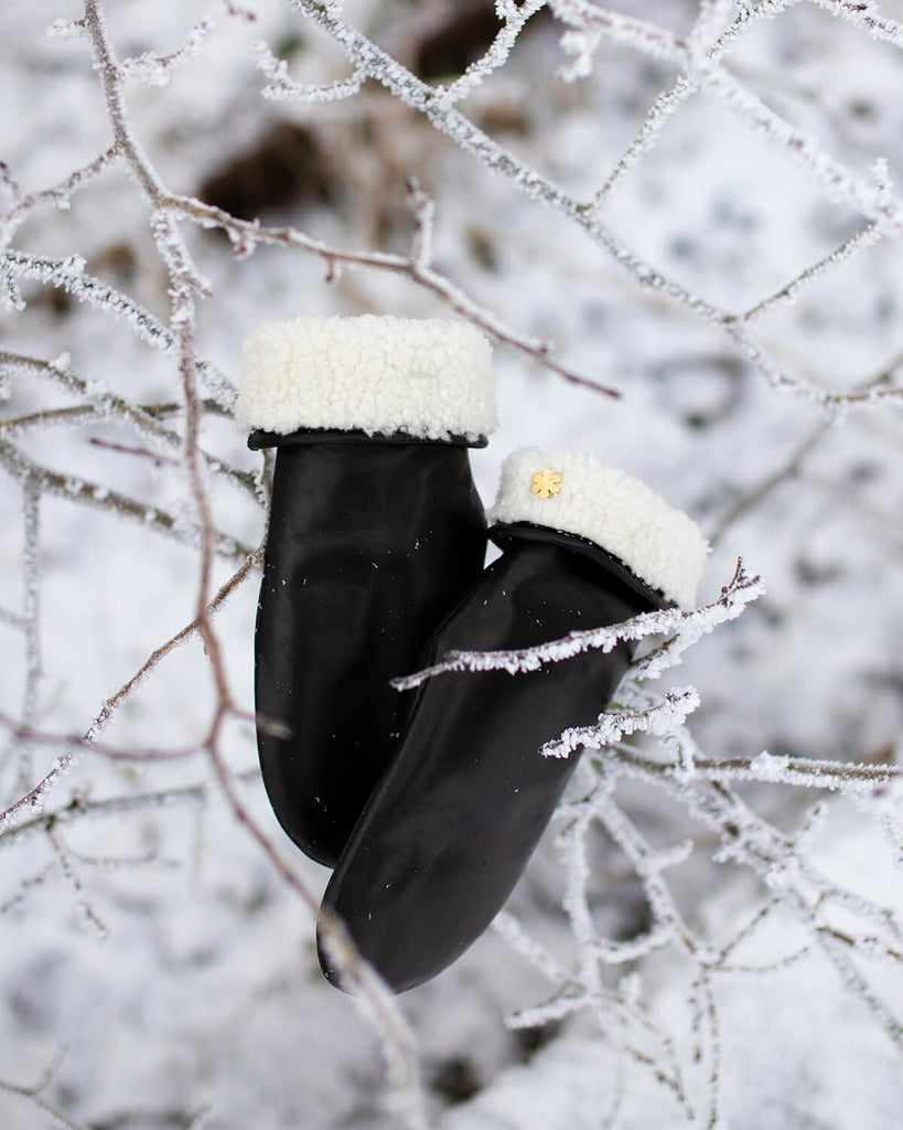 Skindluffe til kvinder - minimalistisk design, velegnet til de kolde vintersdage fra RHANDERS, Randers Handsker.