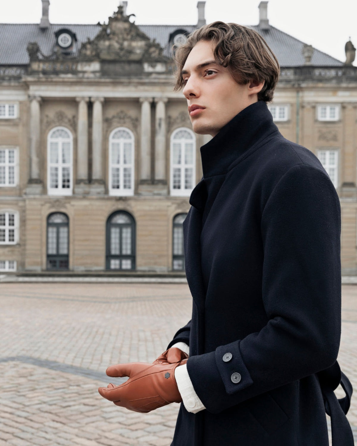 RHANDERS men's leather gloves "Winston" in cognac with wool lining.