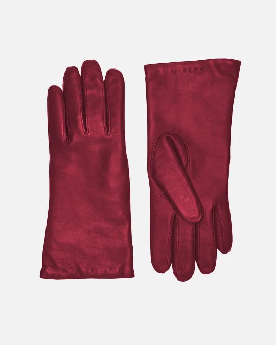 Classic female leather gloves in red and with warm wool lining, RHANDERS.