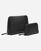 Crown Vanity Bag fra RHANDERS er fremstillet i det smørbløde handskeskind, med lynlåslukning og inderlomme, RHANDERS