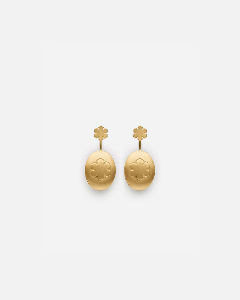 14K gold pleated amulet earrings from RHANDERS, with room for 2 images making this a remarkably elegant and personal piece of jewellery.