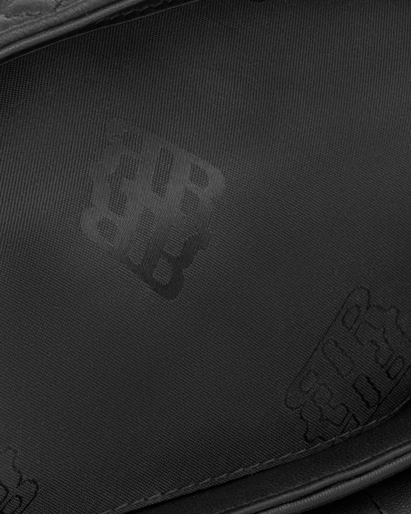 RH Monogram for pryder indersiden af vores Isabella-produkter, RHANDERS.