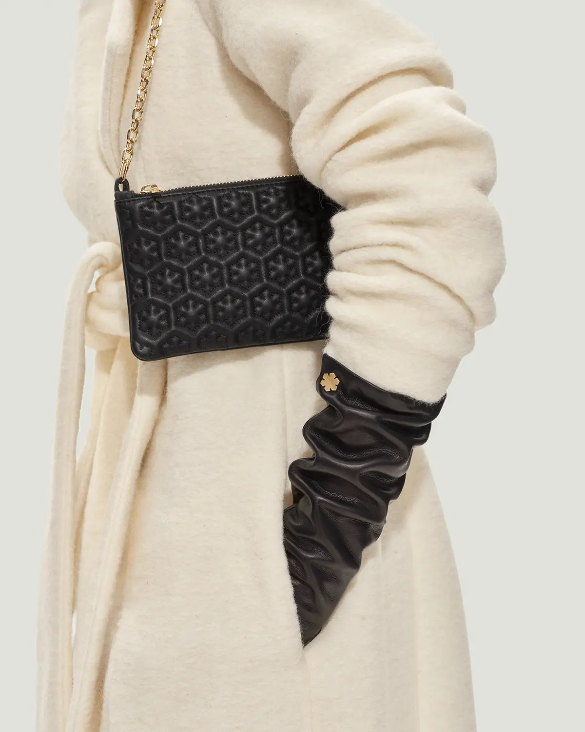 The Isabella Purse is made from soft and airy glove-leather with Kalmus zipper closure puller and heritage RH Monogram lining, RHANDERS. 