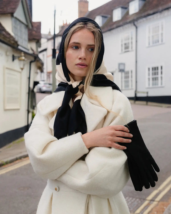 Silk scarf for women » Classic and timeless RHANDERS