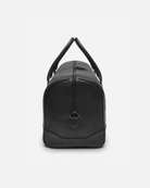 Crown Travel Bag er et udsøgt eksempel på at blande arv med innovation. Den fremviser traditionelt håndværk, sømme og former, samtidig med at den er funktionel og opfylder alle dine behov for at arbejde med stil.