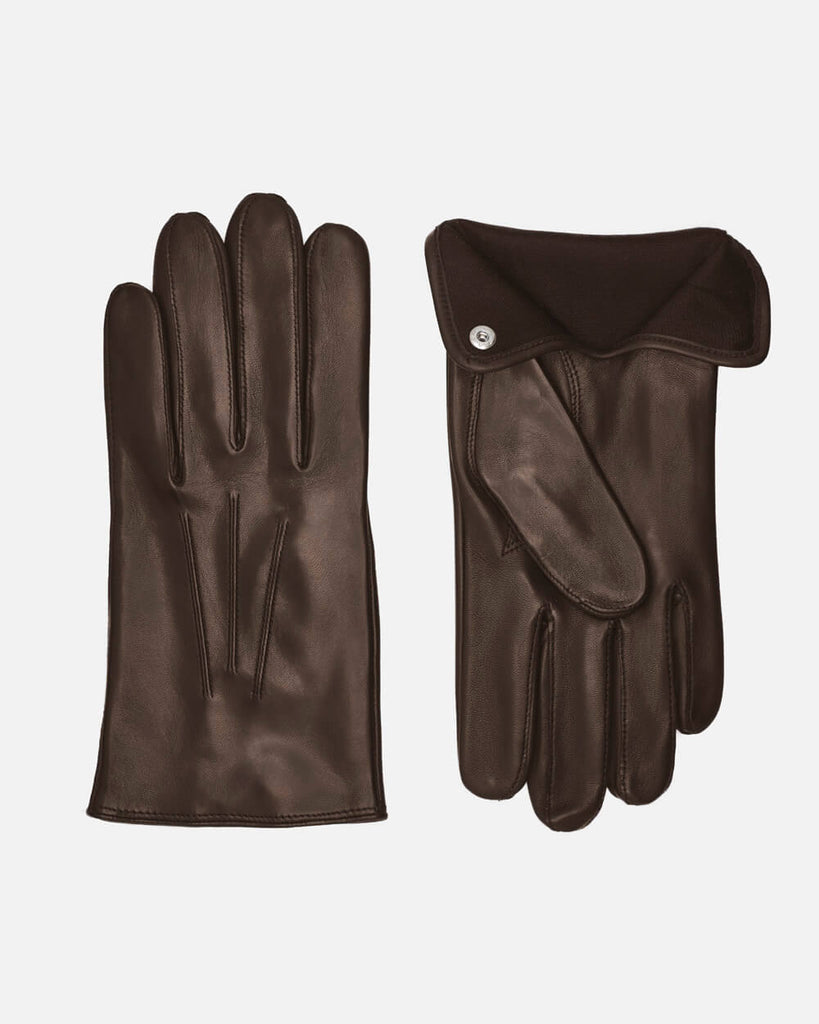 Klassisk herrehandske i brunt skind og med silkefor fra Randers Handsker.