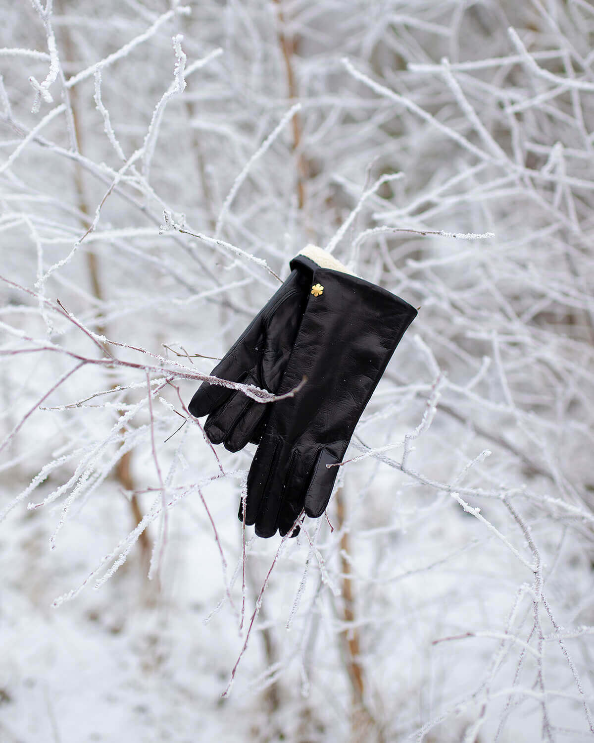 RHANDERS lined female leather gloves with touch from RHANDERS.