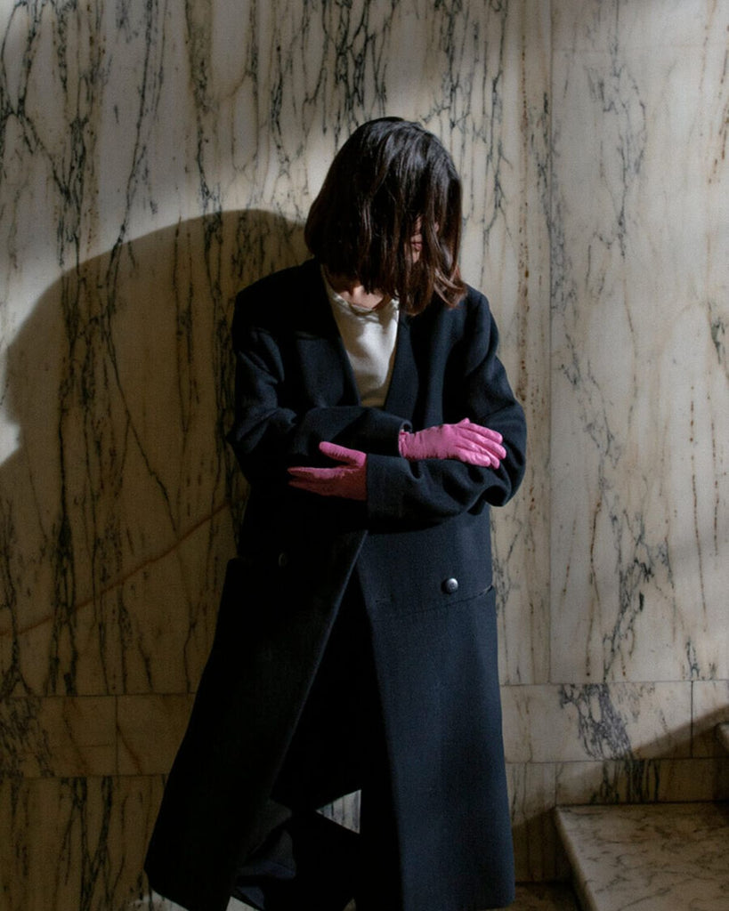 Unlined women's gloves in peccary leather from RHANDERS.