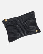 Håndlavet læder clutch til kvinder. Lavet af det fineste og mest udsøgte handske lammeskind. Det giver et super soft touch, men en styrke og holdbarhed i verdensklasse.