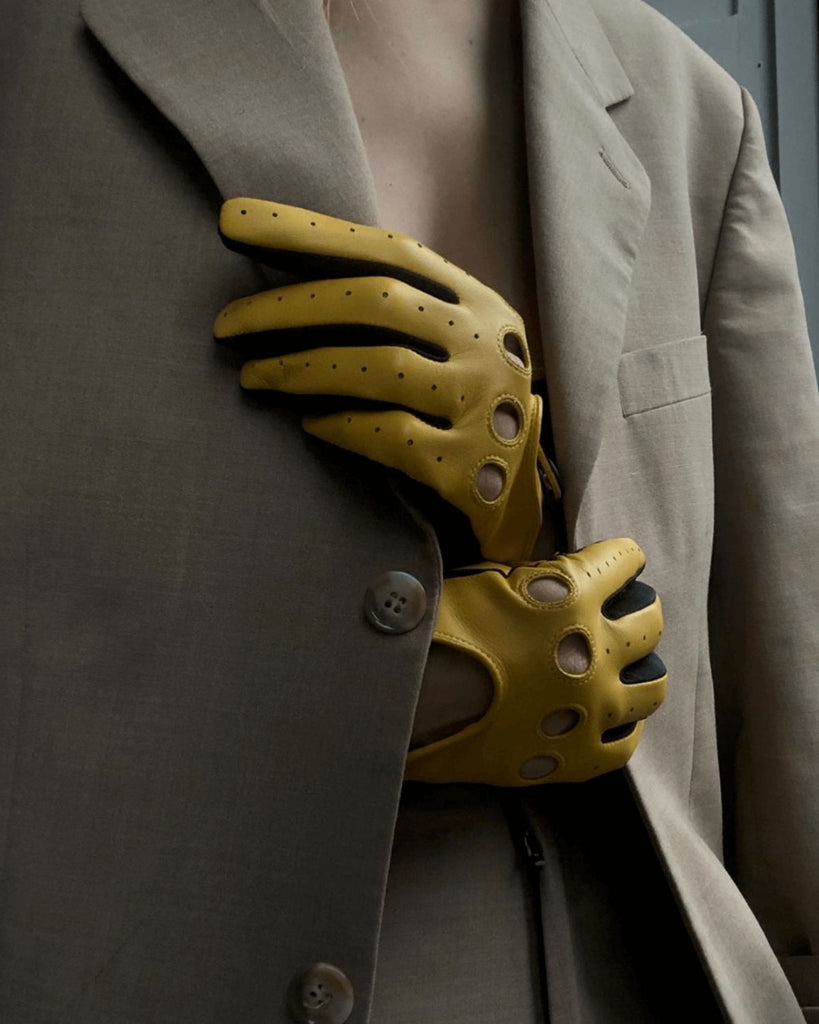 RHANDERS one-size female driving gloves in yellow leather.