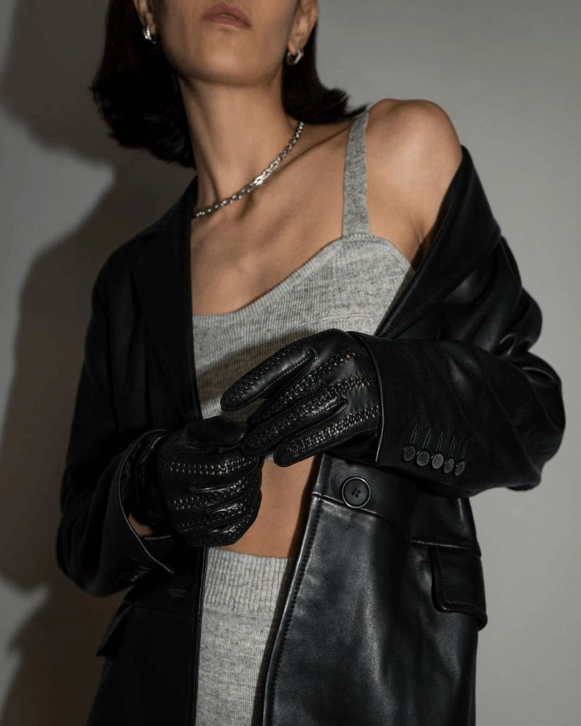 Unlined women's gloves in black from RHANDERS.