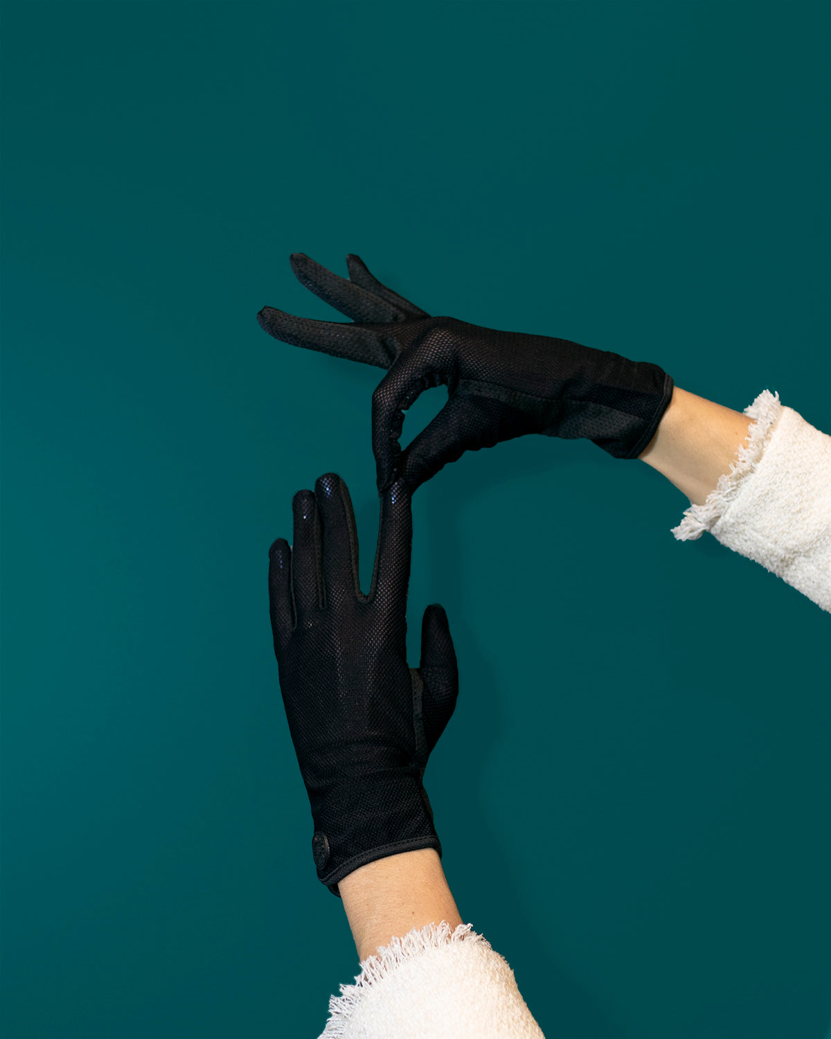Modern women's gloves | RHANDERS