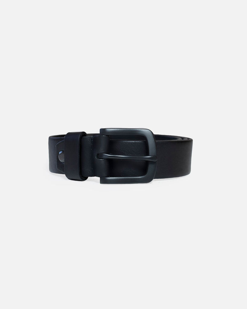 Mens black leather belt » Handcrafted in Denmark
